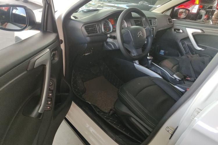 Used Citroen C3-XR 2018 1.6L Automatic Fashion Model