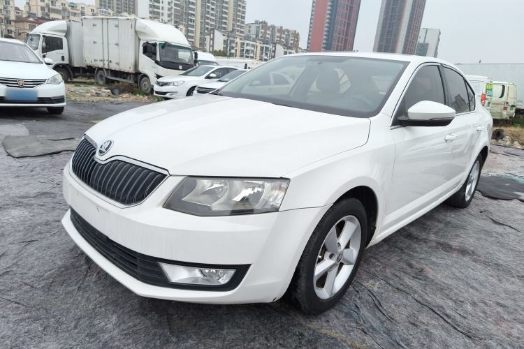 Used Skoda Octavia 2015 1.6L Manual Yijie Edition