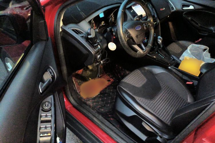 Used Ford Focus 2017 Sedan 1.6L Automatic Fashion Edition Smart Drive Version
