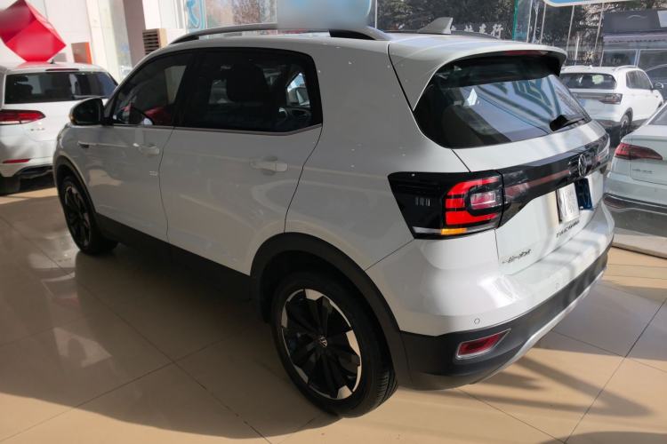 Used Volkswagen Tacqua 2023 200TSI DSG Joy-Connect Edition
