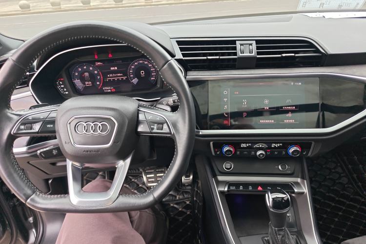 Used Audi Q3 2021 40 TFSI Fashion Dynamic Model
