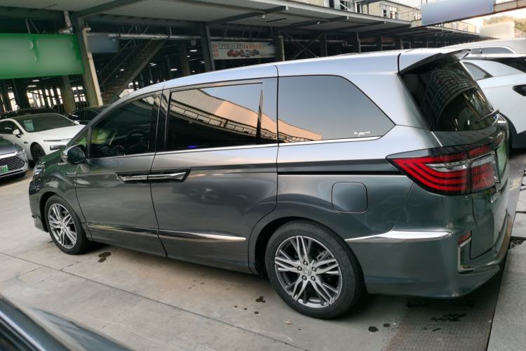 Used Honda Elysion 2019 2.0L Hybrid Luxury Edition
