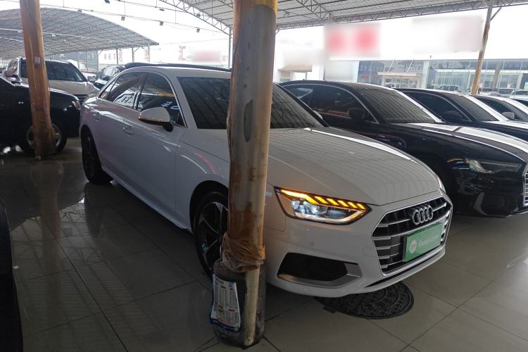 Used Audi A4L 2020 40 TFSI Fashionable and Elegant Model
