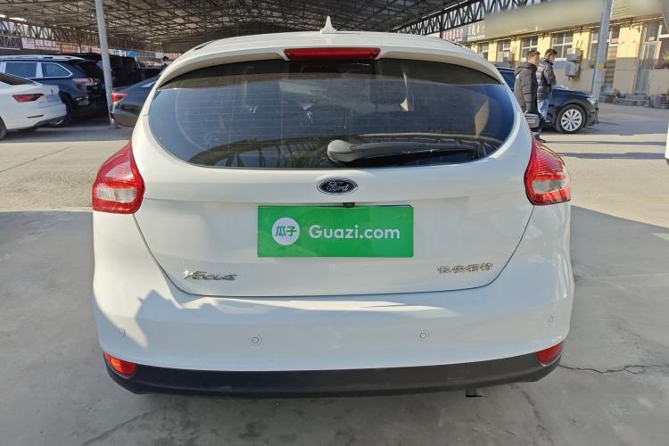 Used Ford Focus 2018 Hatchback Classic 1.6L Automatic Trendy SmartDrive Edition
