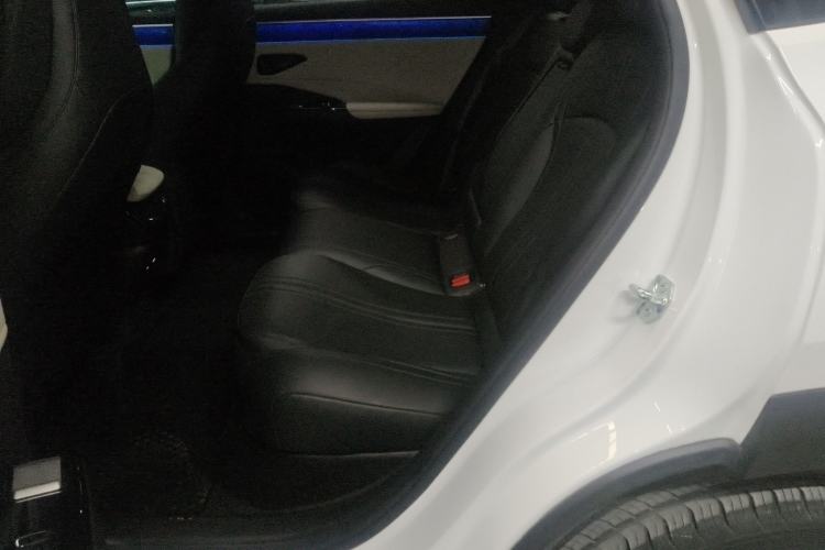 Used  L7 2023 1.5T 115 km MAX