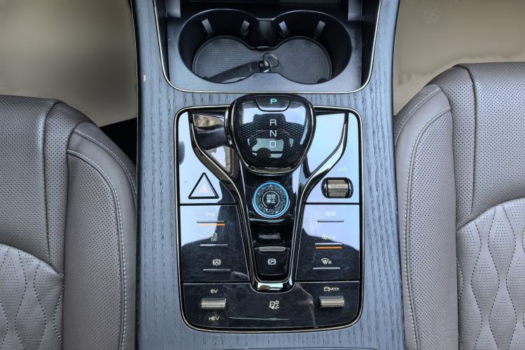 Used BYD Han 2022 DM-i 121KM Luxury Model