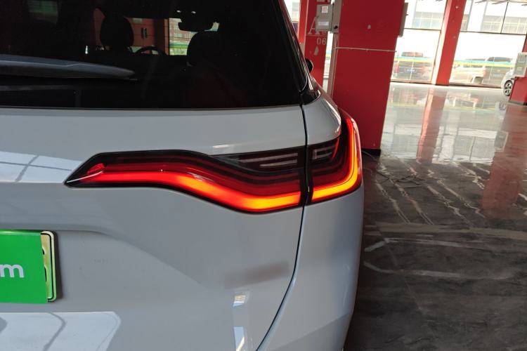 Used Nio ES8 2020 415 km Range 6-Seater Version
