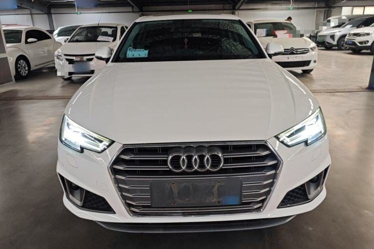 Used Audi A4L 2019 40 TFSI Fashion Edition China VI Emission Standard
