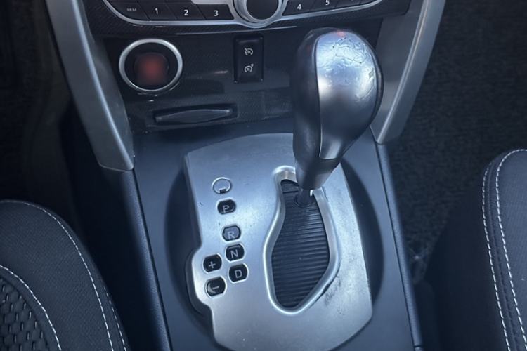 Used Renault Koleos 2013 2.5L Two-Wheel-Drive Urban Edition
