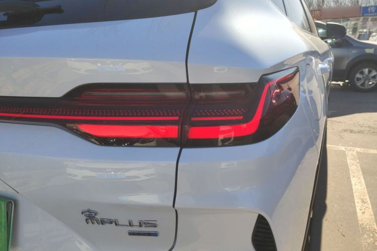 Used BYD Song PLUS New Energy 2025 EV Intelligent Driving Version 520km Premium Model
