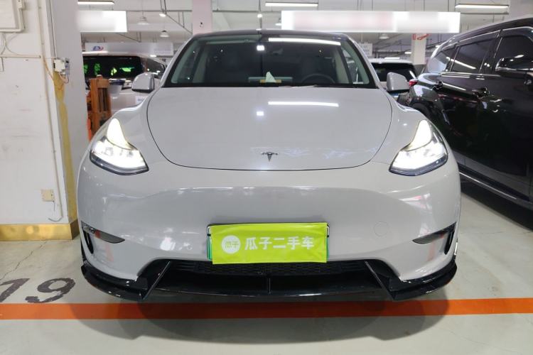Used Tesla Model Y 2023 Long-Range All-Wheel-Drive Version