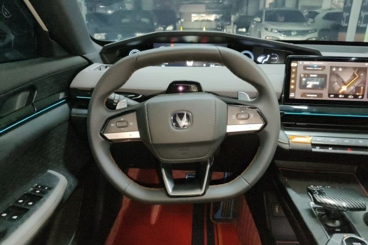 Used Changan UNI-V 2022 1.5T Prestige Version
