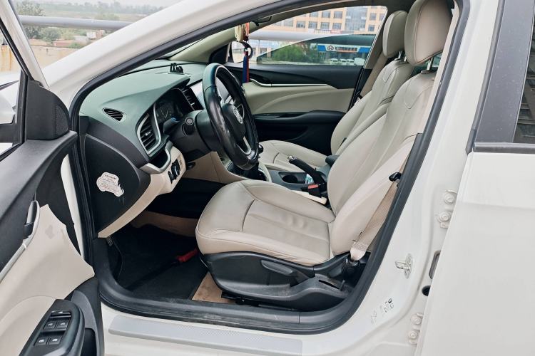 Used Buick GT 2018 15T Manual Elite Version China V Standard
