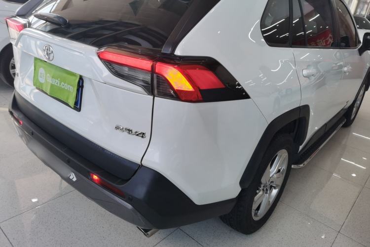 Used Toyota RAV4 2020 2.0L CVT Two-Wheel Drive Fashion Edition