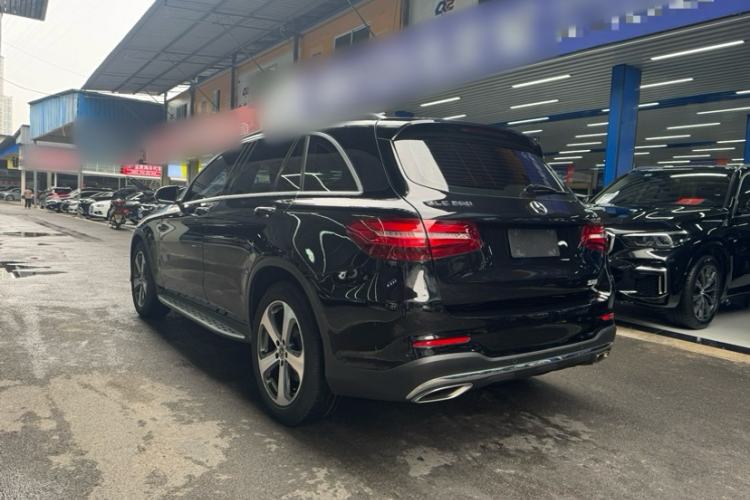 Used Mercedes-Benz GLC 2017 GLC 260 4MATIC Luxury Model
