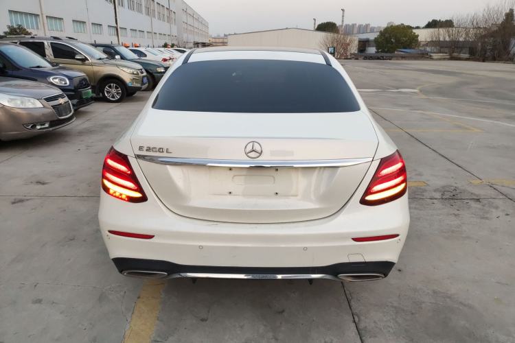Used Mercedes-Benz E-Class 2018 Facelift E 200 L Sport Edition