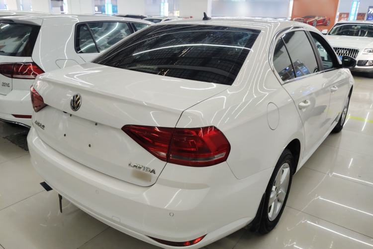 Used Volkswagen Lavida 2015 1.6L Automatic Fashion Edition