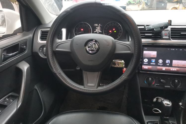 Used Skoda Rapid Spaceback 2016 Revised 1.6L Automatic Chuanxing Version