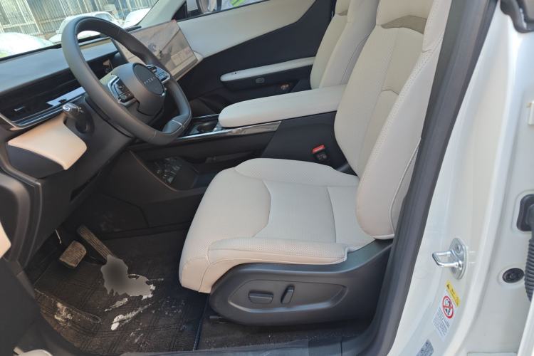 Used Mazda EZ-60 2025 Model Range-Extended 200 Air
