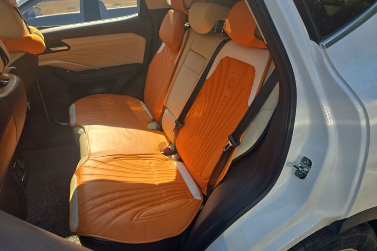 Used Wey VV6 2018 2.0T Two-Wheel-Drive Ultra-Luxury Version China V Standard