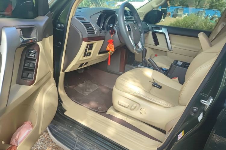 Used Toyota Prado 2014 4.0L Automatic TX-L NAVI
