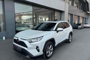 Used Toyota RAV4 2022 2.0L CVT Two-Wheel Drive Fashion Edition