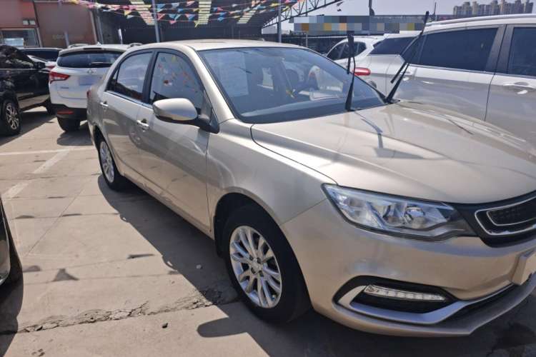 Used Geely Auto Vision 2019 Upgraded Model 1.5L Manual Luxury Version China VI Standard
