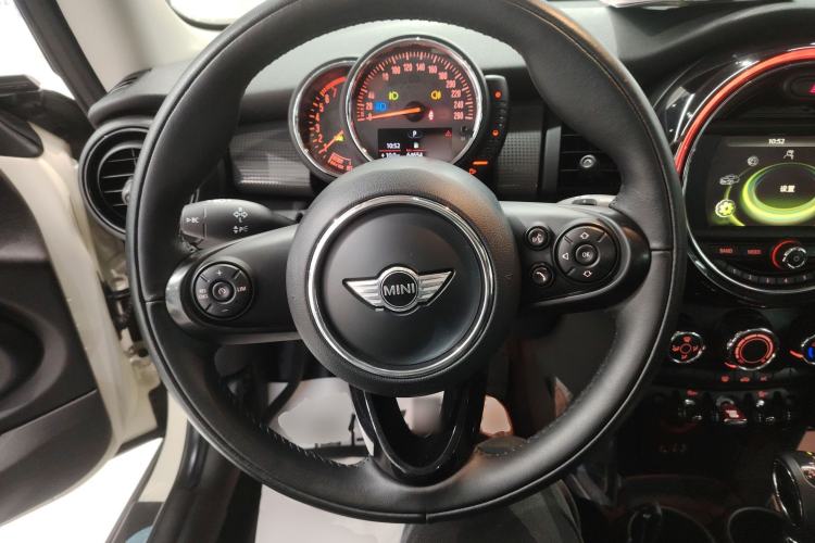 Used  MINI 2016 1.5T COOPER
