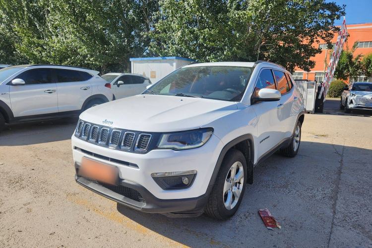 Used  Compass 2017 200T Automatic Family Edition
