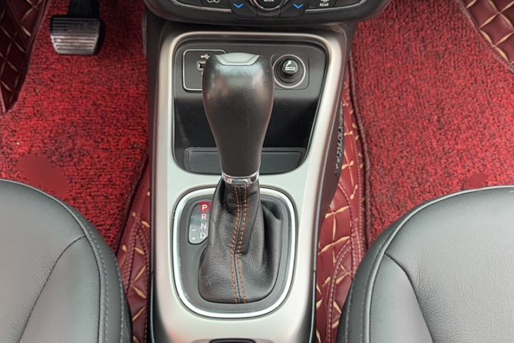 Used  Compass 2017 200T Automatic Family Edition