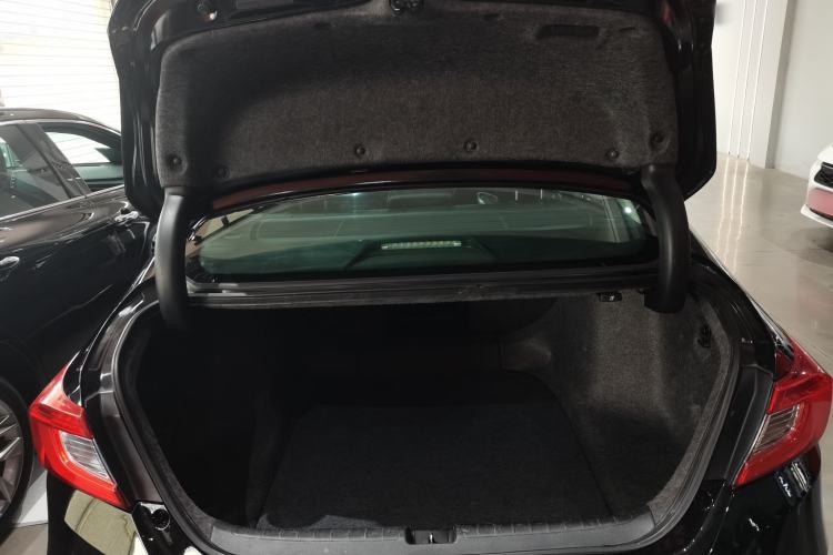 Used Honda Accord 2018 Rui Hybrid 2.0L Rui Ling Edition China VI
