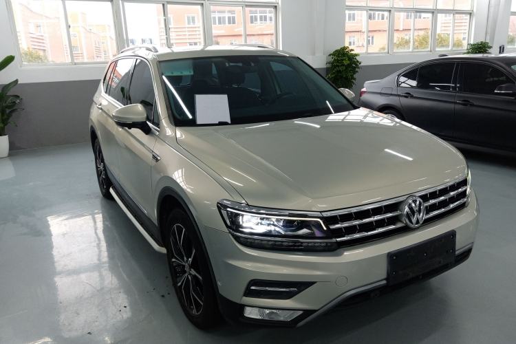 Used Volkswagen Tiguan L 2017 330TSI Automatic Two-Wheel Drive Flagship Edition
