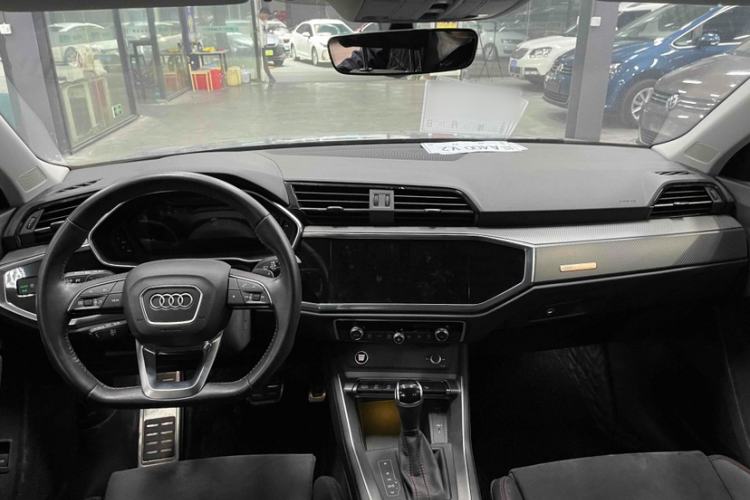 Used Audi Q3 2022 40 TFSI RS Package Performance Model
