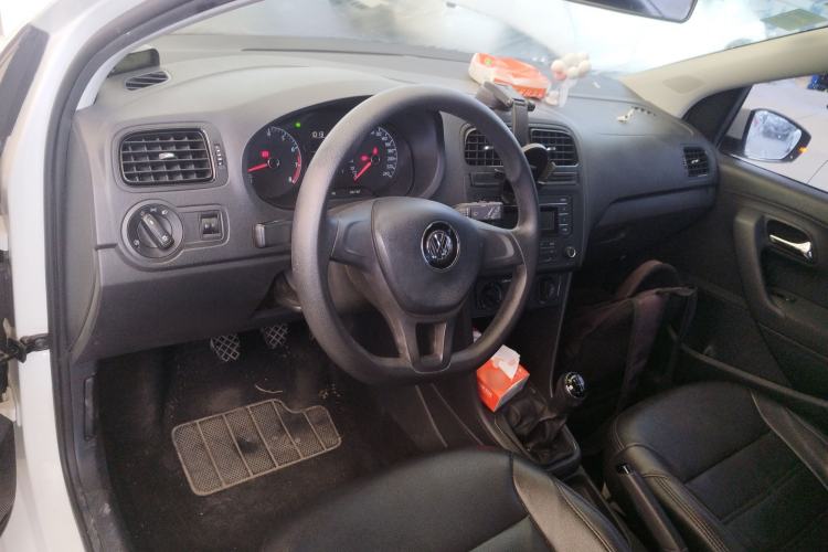 Used Volkswagen Polo 2016 1.4L Manual Fashion Model