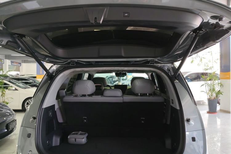 Used Zeekr MIX 2025 Intelligent Driving Version
