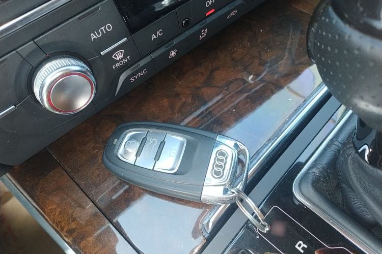 Used Audi A6L 2014 30 FSI Comfort Model
