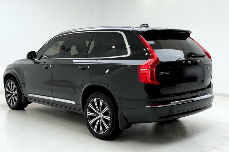 Used Volvo XC90 2023 B6 Zhiyi Luxury Edition 7-Seater
