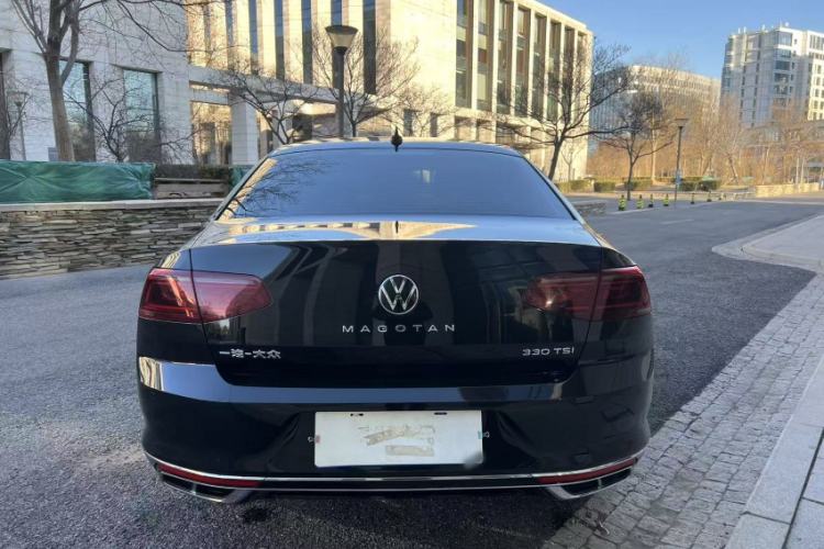 Used Volkswagen Magotan 2023 2 Million Units Limited Edition 330TSI DSG Leading Version
