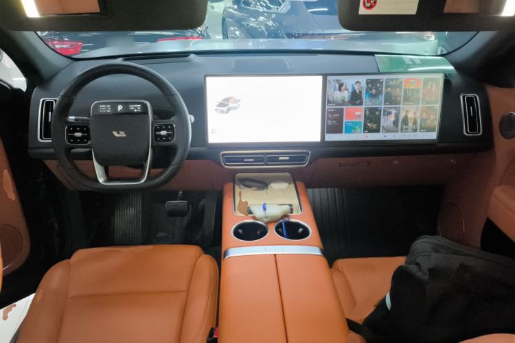 Used Li Auto L7 2023 Air model
