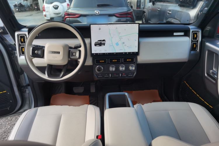 Used  V23 2025 401 Two-Wheel Drive Advanced Edition