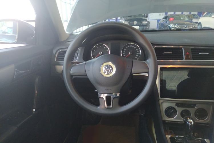 Used Volkswagen Lavida 2013 Restyled Classic 1.6L Automatic Comfort Edition