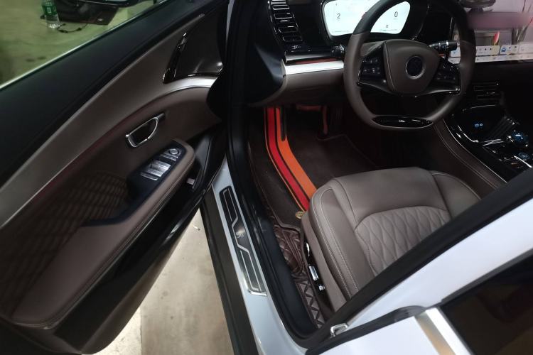 Used BYD Han 2024 DM-i Glory Edition 121KM Prestige Model
