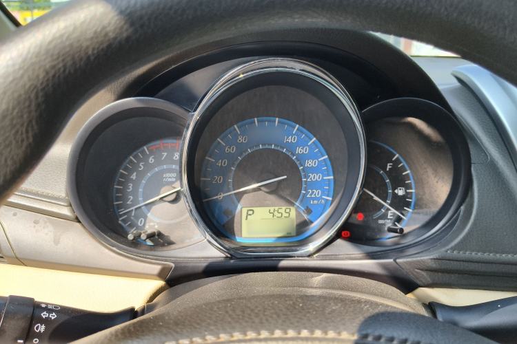 Used Toyota YARiS L 2015 1.5E Automatic Charm Edition