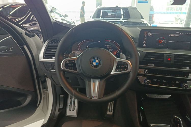 Used BMW X4 2021 xDrive 25i M Sport Night Edition package
