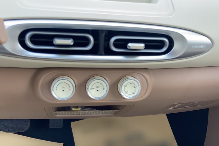 Used Wuling Hongguang MINIEV 2025 Four-Door Version Advanced Edition