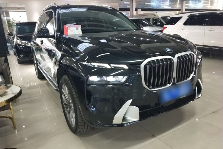 Used BMW X7 2024 xDrive40i Luxury Package – Leading Model
