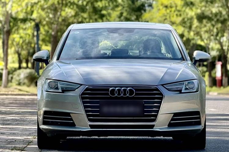 Used Audi A4L 2017 Plus 40 TFSI Ambition Model
