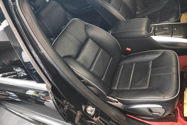 Used Mercedes-Benz R-Class 2017 R 320 4MATIC Business Edition Prestige Model