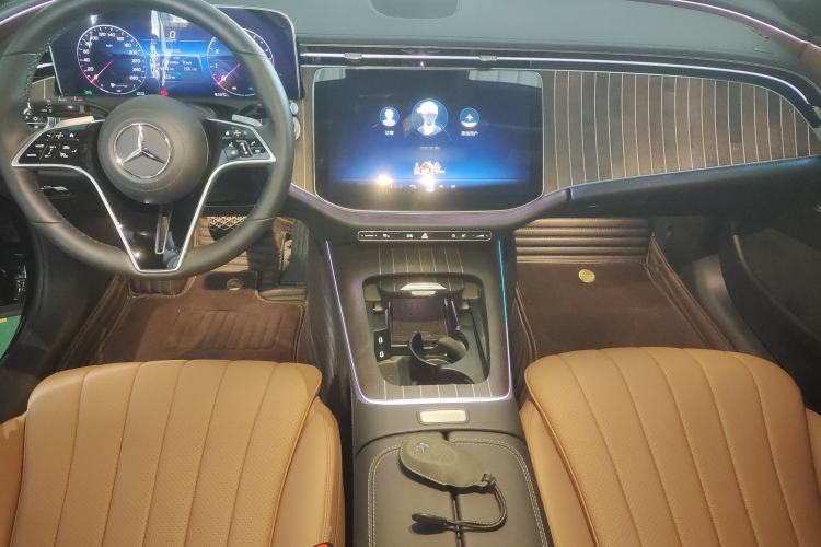 Used Mercedes-Benz E-Class 2024 Refresh E 300 L Stylish Edition
