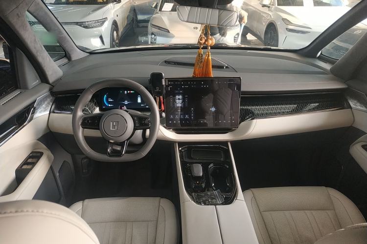 Used Zeekr 009 2022 WE Edition
